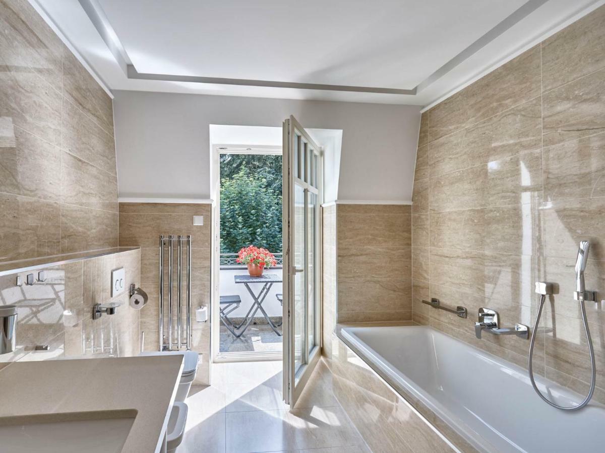 Apartment Villa Dionysus Karlovy Vary Esterno foto